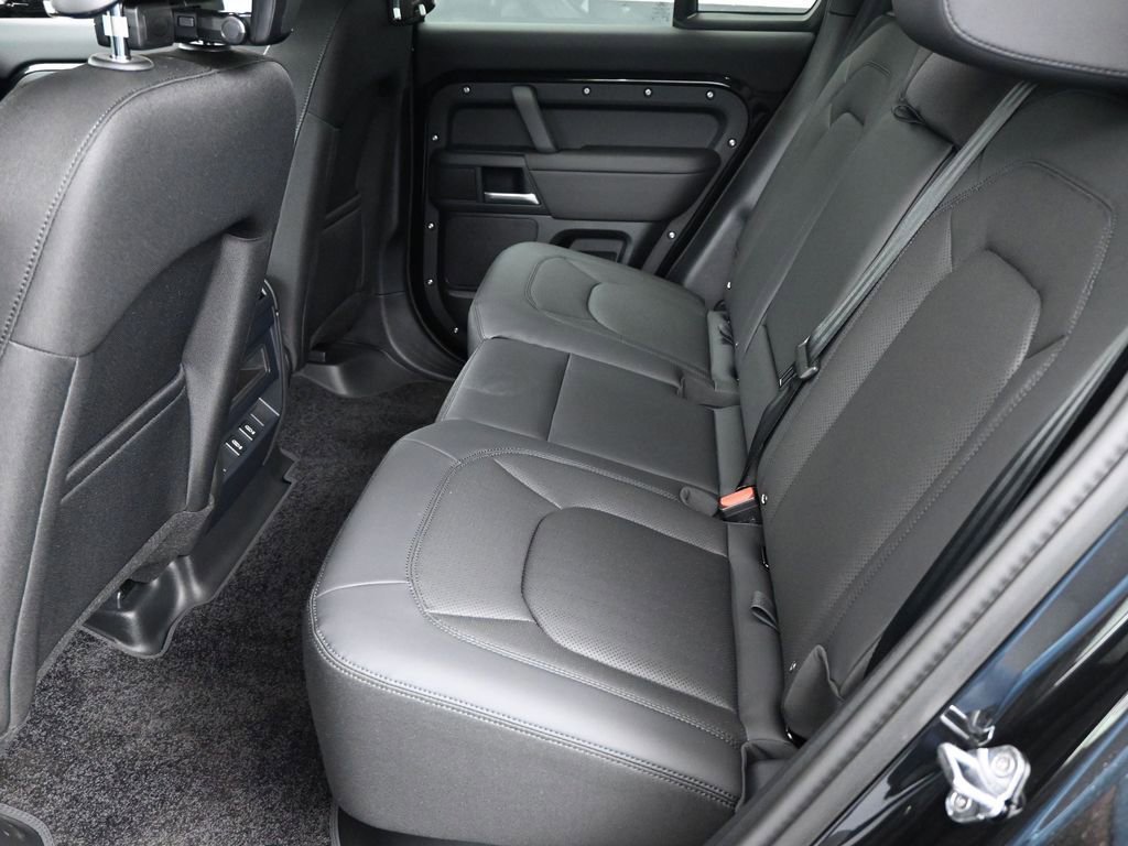 New 2026 Land Rover Defender 110 S AWD/4WD image 6