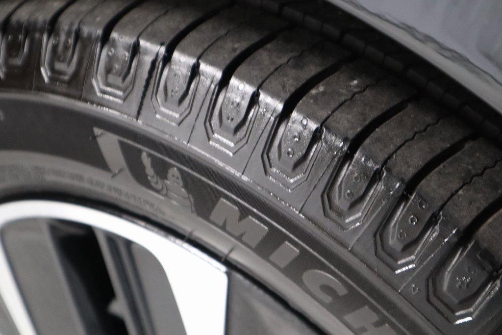 Used 2022 Kia EV6 Wind image 21