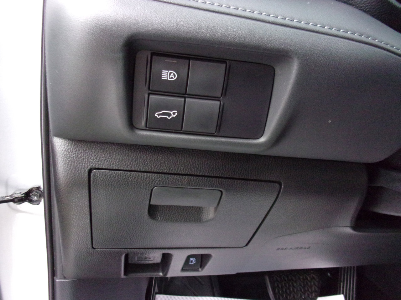 Used 2020 Toyota Highlander LE image 17