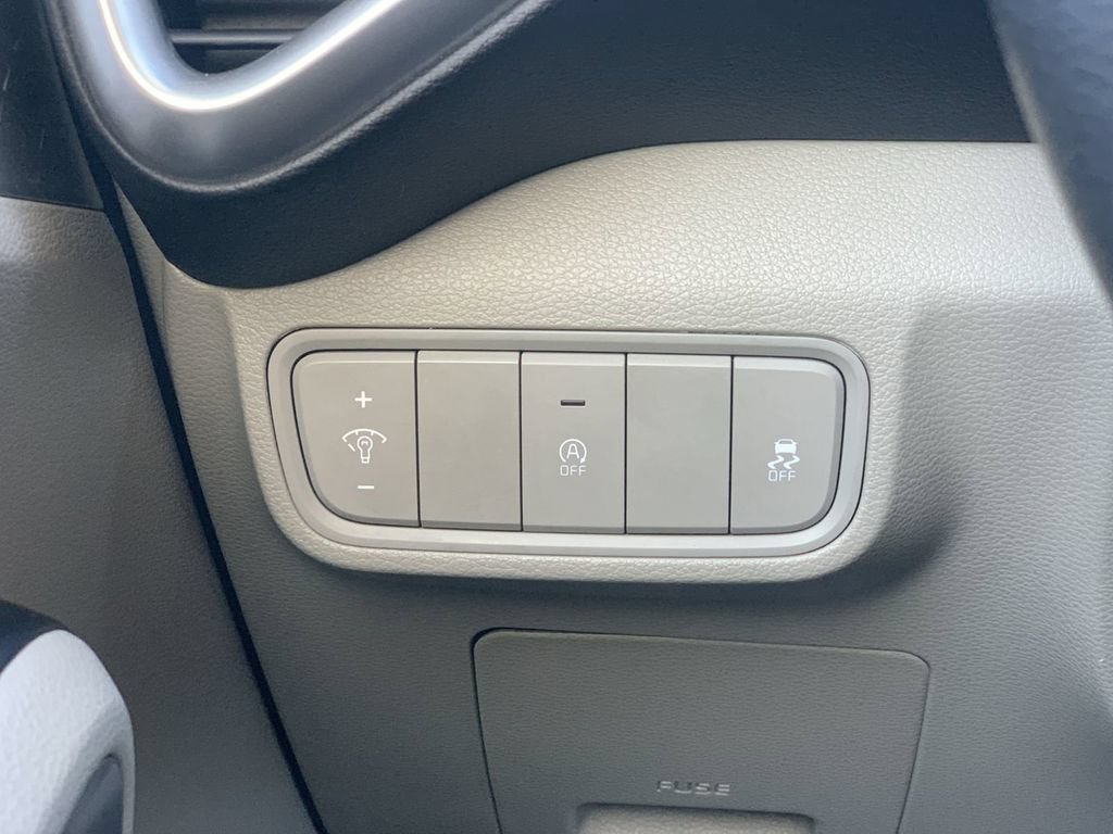 Used 2021 Kia Soul LX FWD image 15