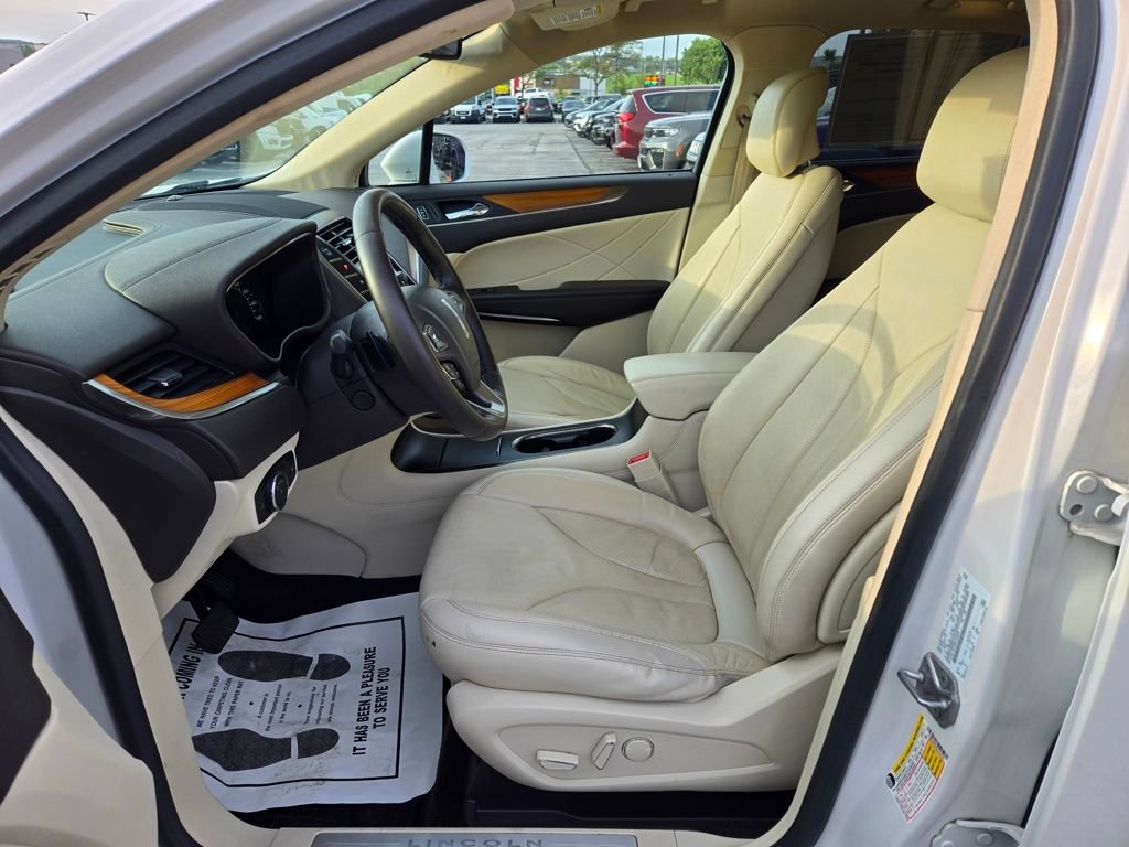 Used 2016 Lincoln MKC Reserve w/ Lincoln MKC Climate Package FWD image 15