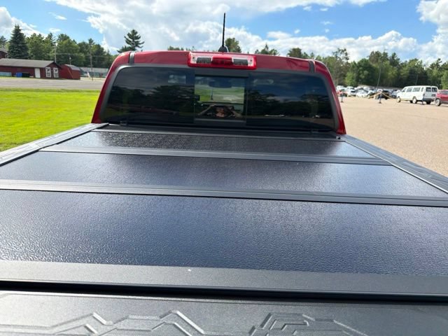 Used 2025 GMC Canyon Denali AWD/4WD image 9