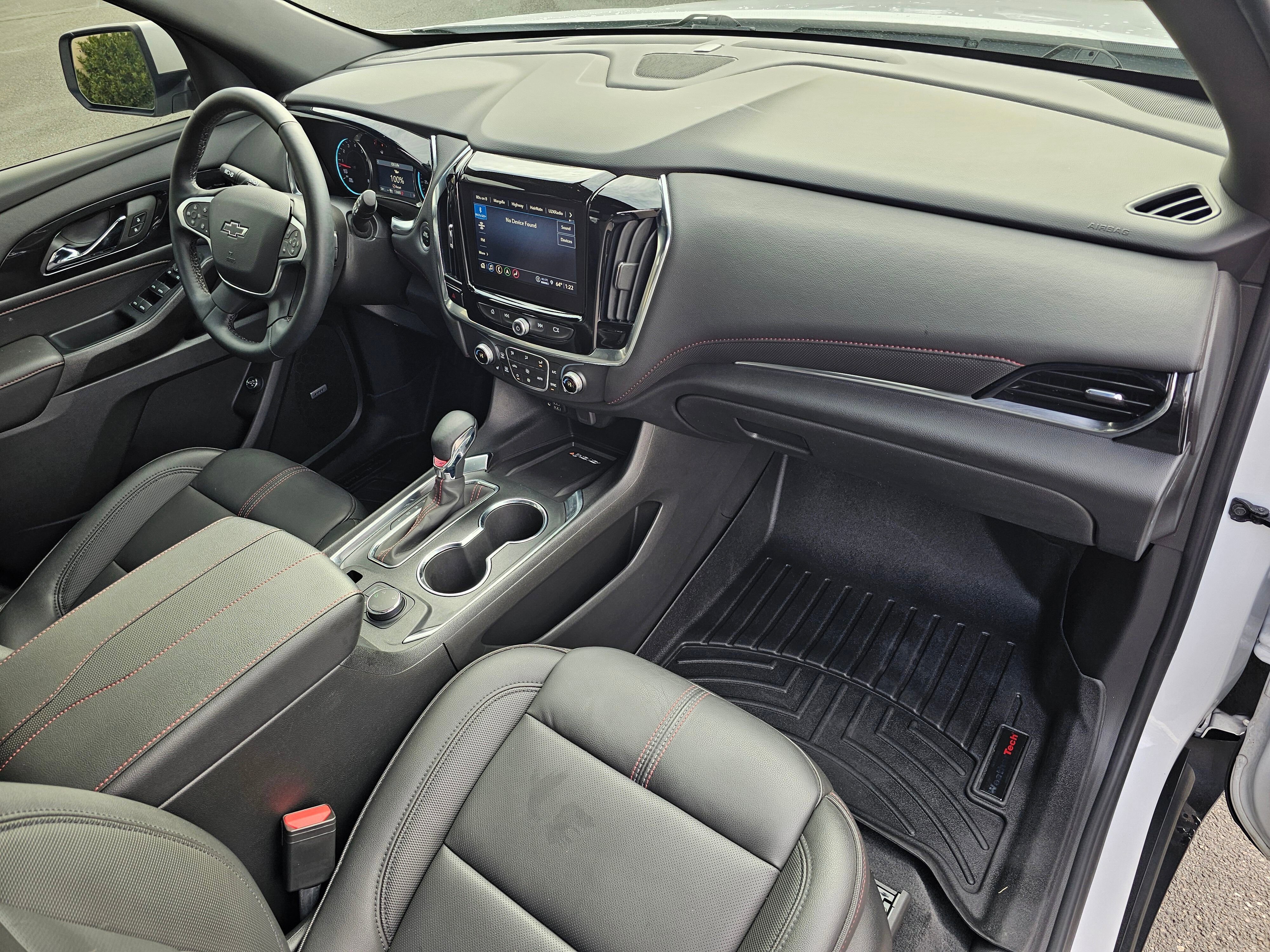 Used 2023 Chevrolet Traverse RS image 48