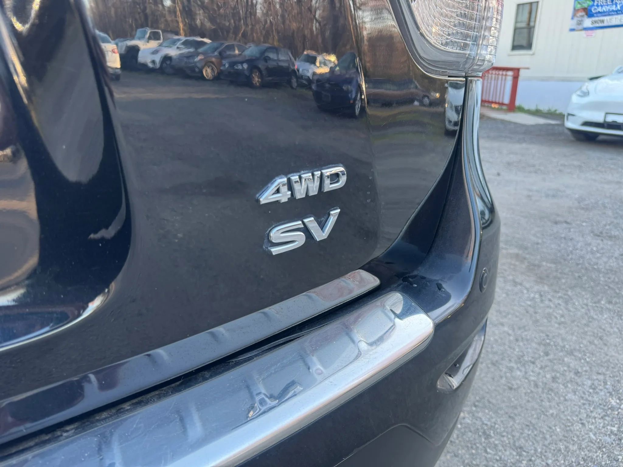 Used 2016 Nissan Pathfinder SV AWD/4WD image 25