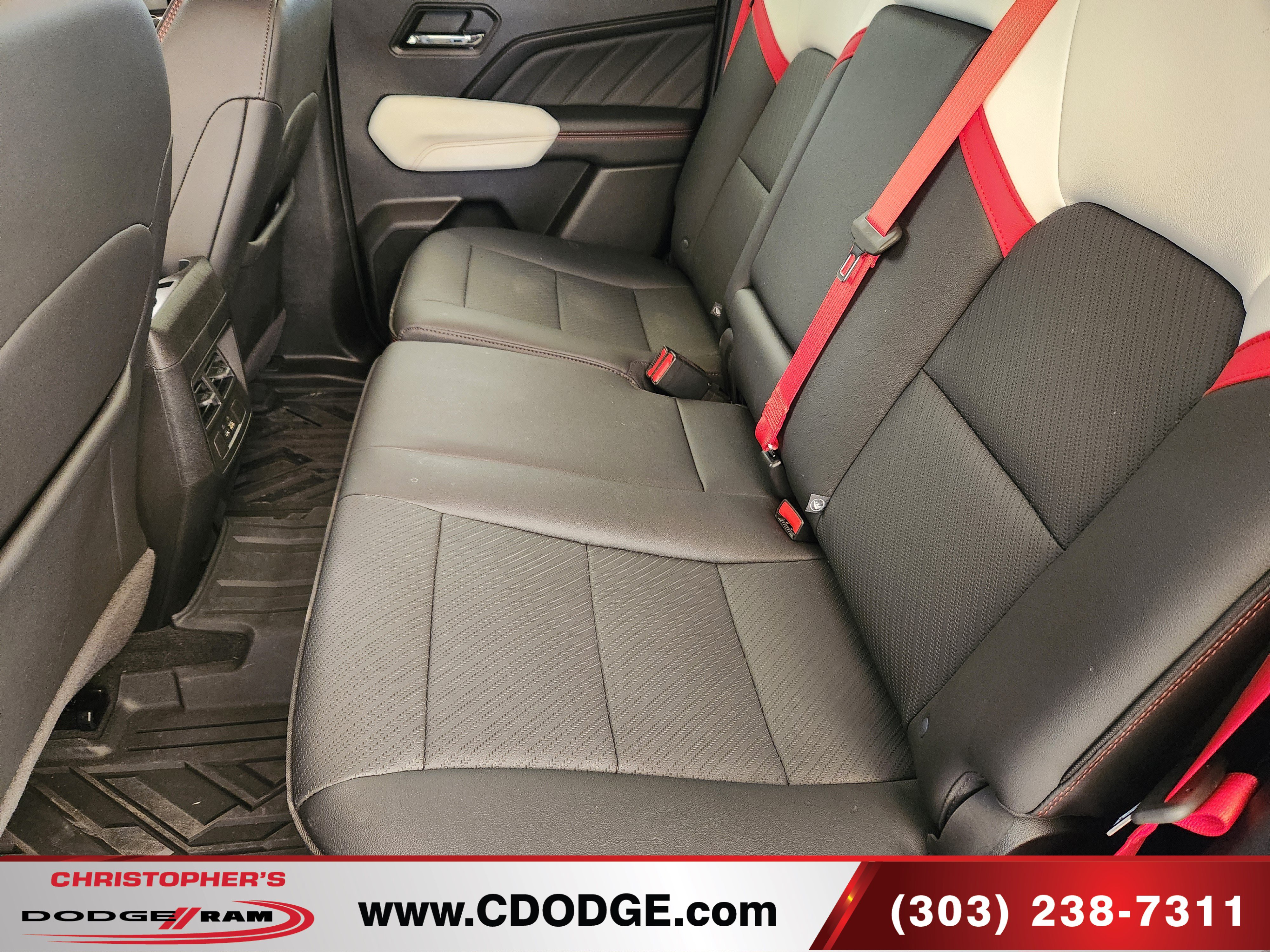 Used 2026 GMC Canyon AT4X AWD/4WD image 19