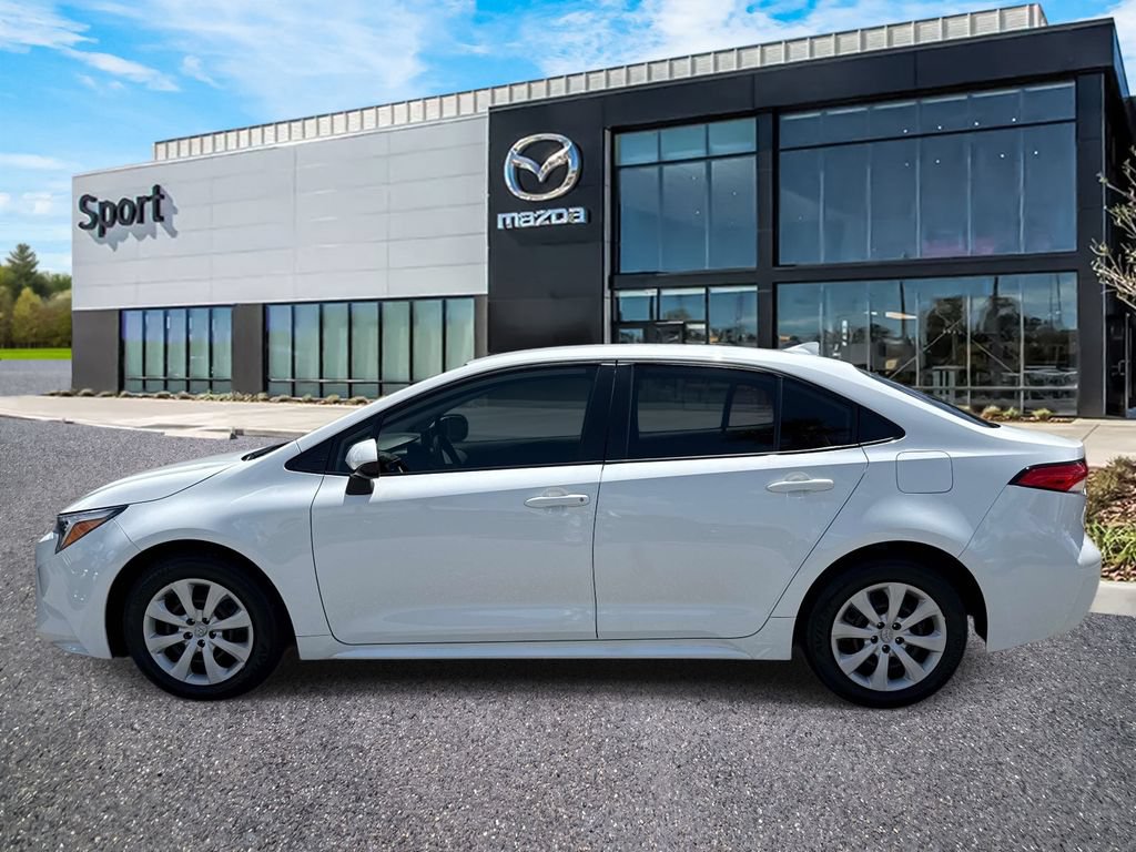 Used 2023 Toyota Corolla LE FWD image 6