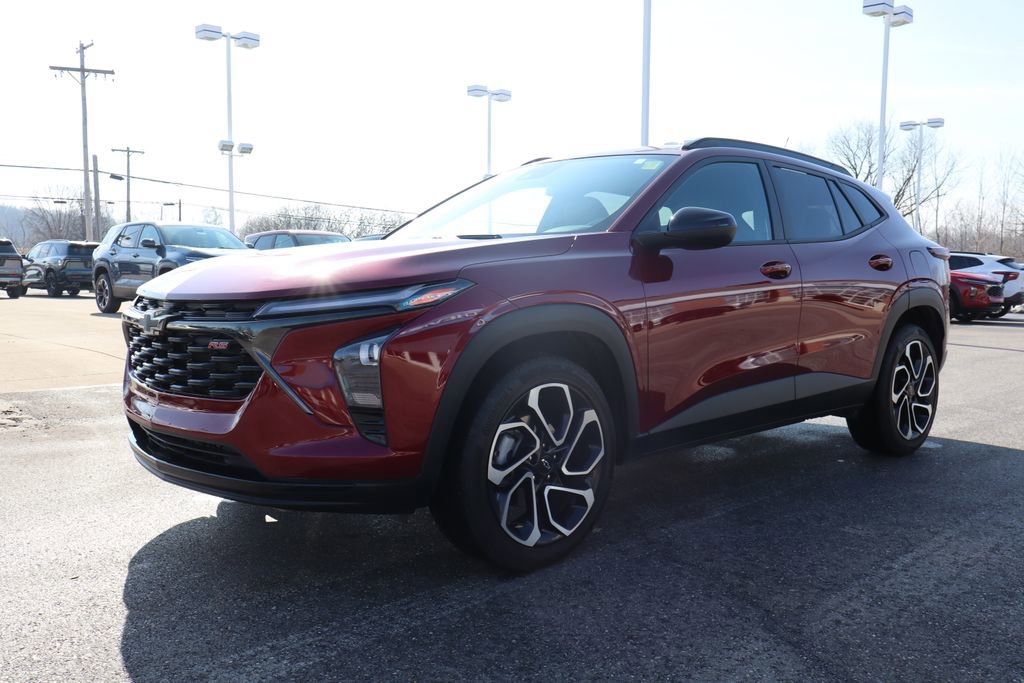 Used 2024 Chevrolet Trax RS w/ Driver Confidence Package image 7