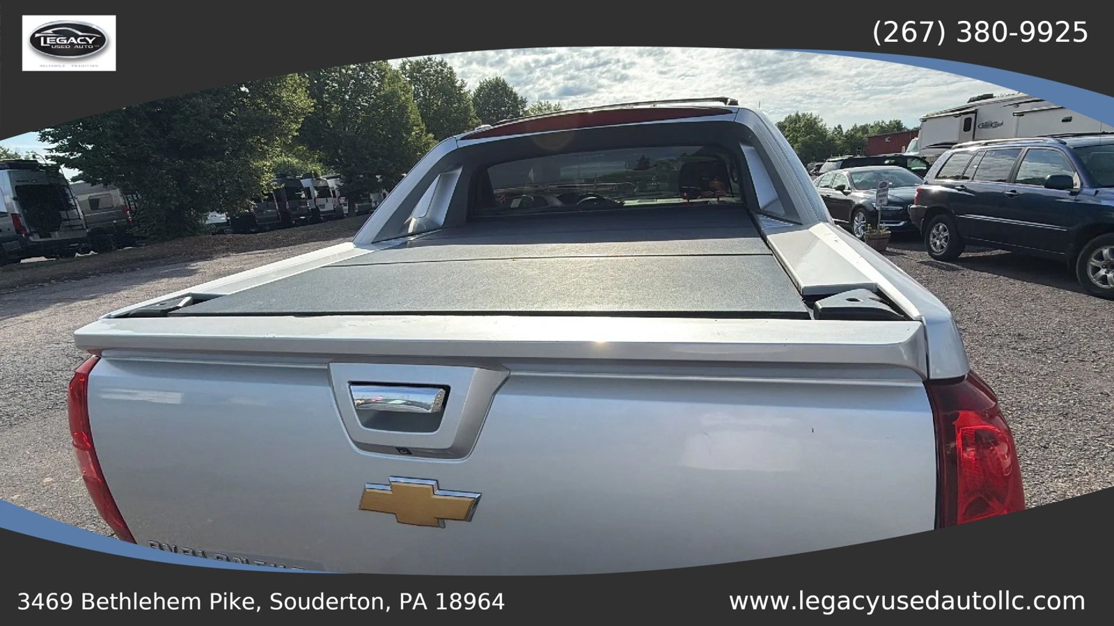 Used 2012 Chevrolet Avalanche LTZ AWD/4WD image 13