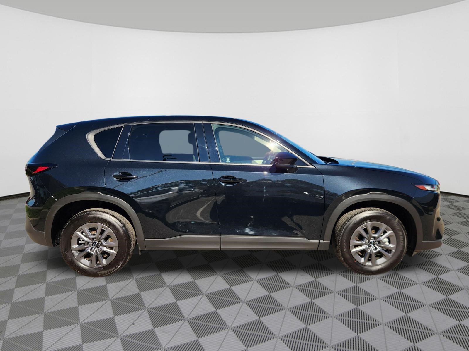 Certified 2026 MAZDA CX-5 Select AWD/4WD image 6