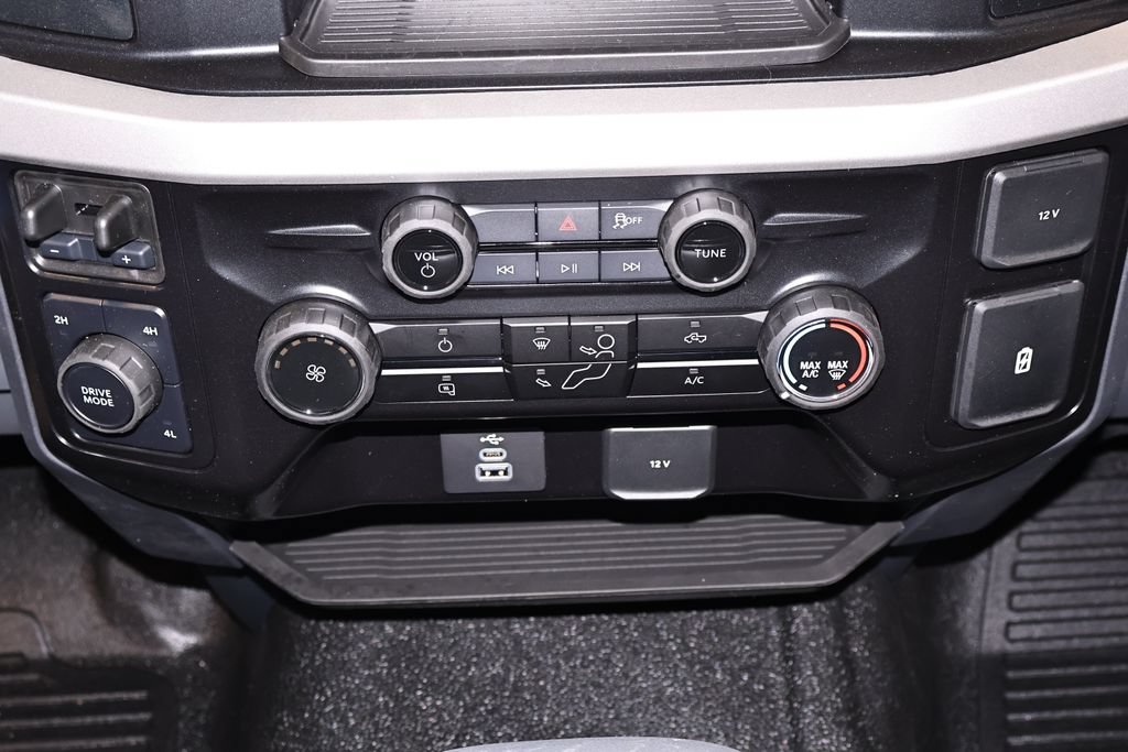 New 2026 Ford F550 4x4 Regular Cab Super Duty image 24
