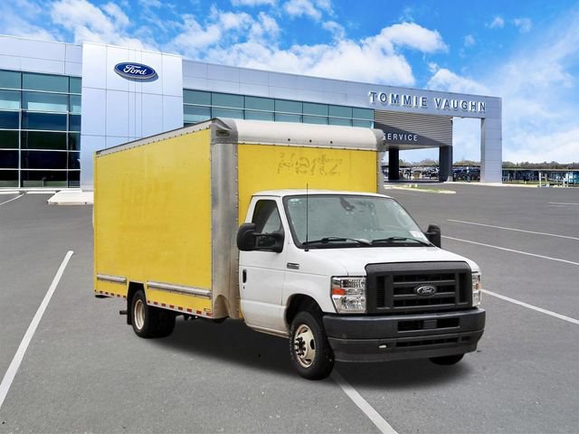 Used 2023 Ford E-350 and Econoline 350 Super Duty w/ Driver's Safety Package RWD image 6