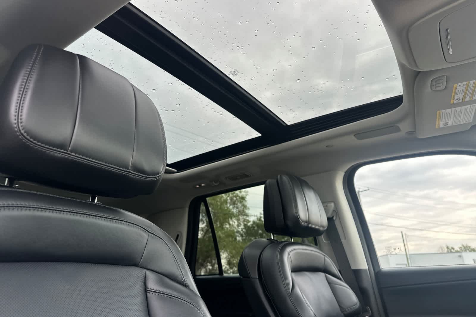 Used 2026 Lincoln Navigator L Reserve AWD/4WD image 18