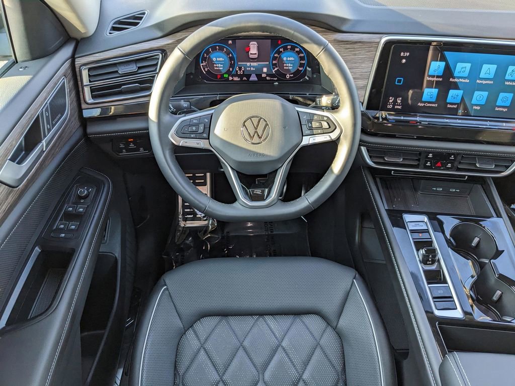 Used 2025 Volkswagen Atlas SEL Premium R-Line image 15