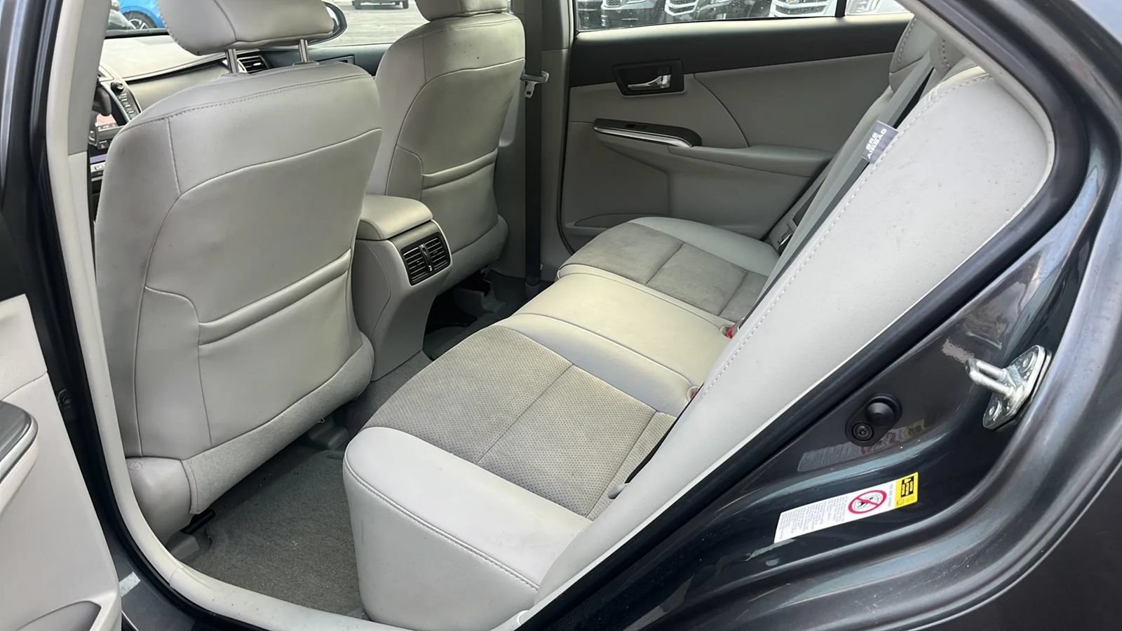 Used 2012 Toyota Camry XLE w/ Leather Pkg FWD image 21