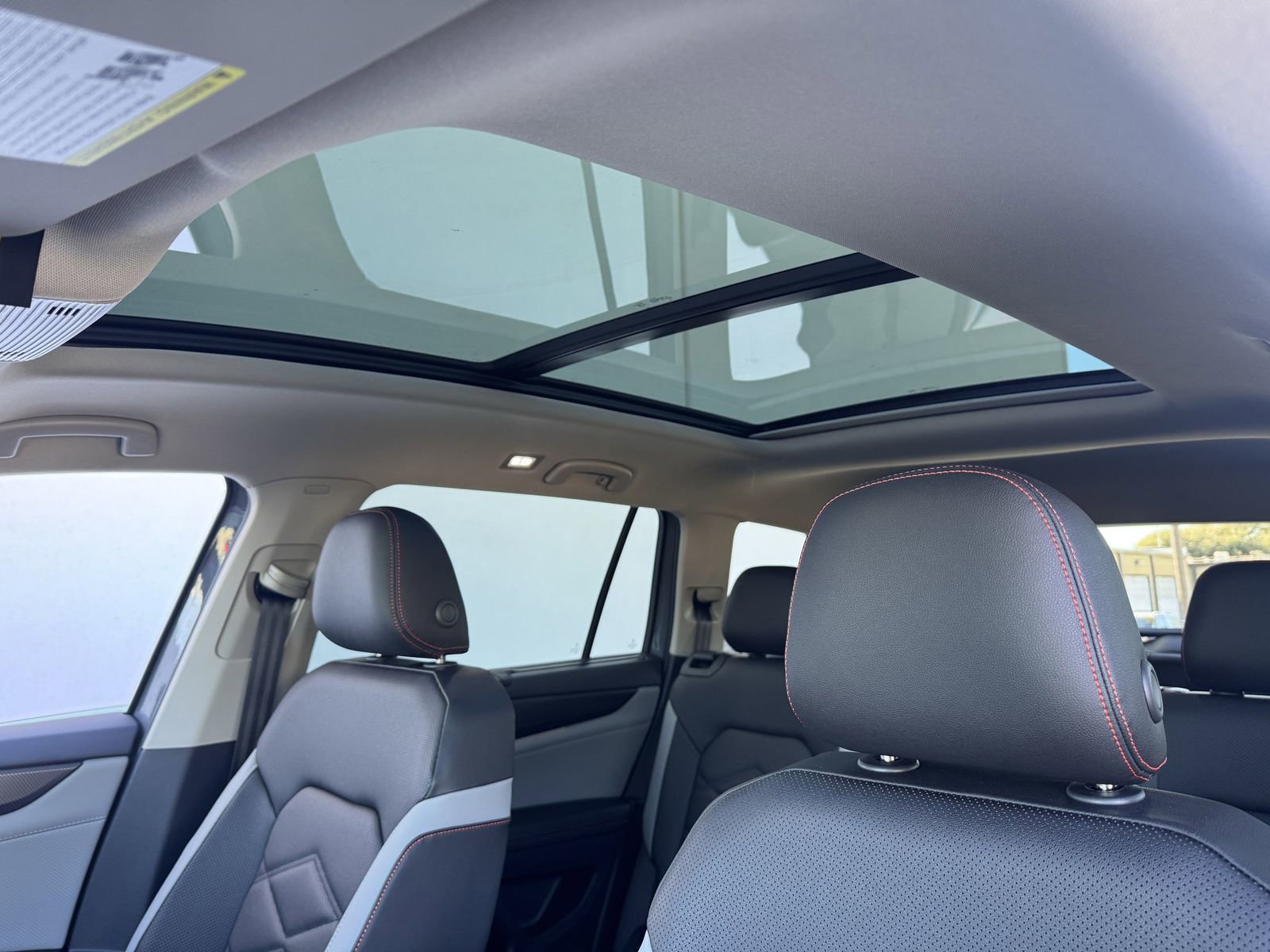 New 2026 Volkswagen Atlas Peak Edition image 23