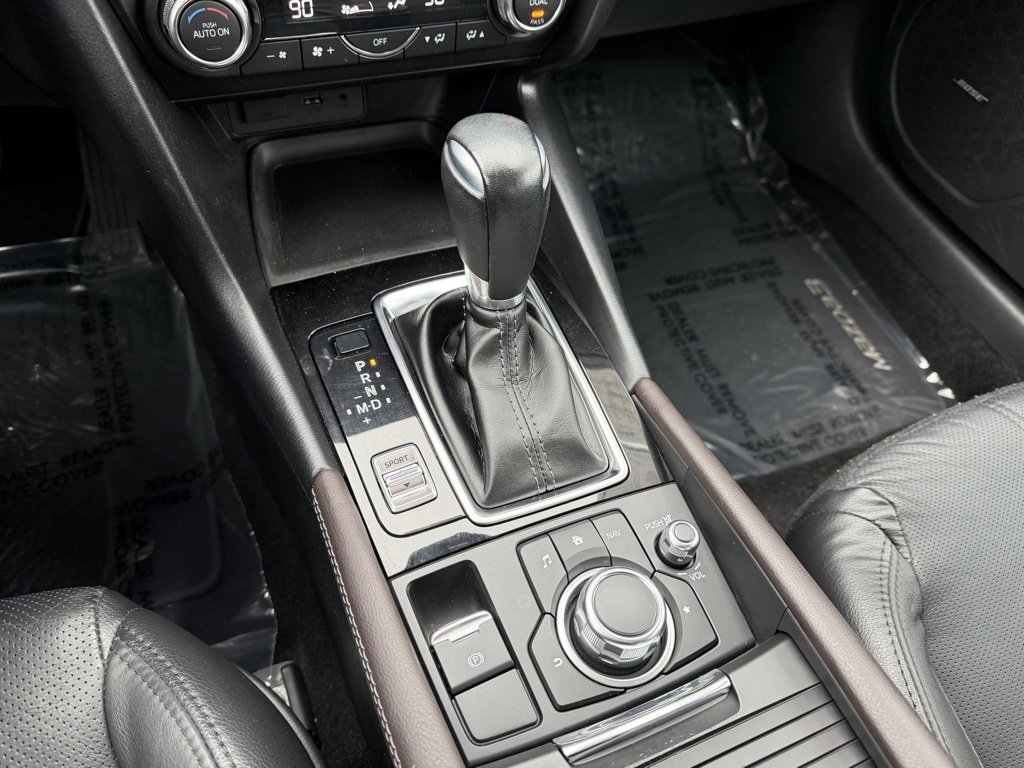 Used 2018 MAZDA MAZDA3 Grand Touring w/ Premium Equipment Package image 26