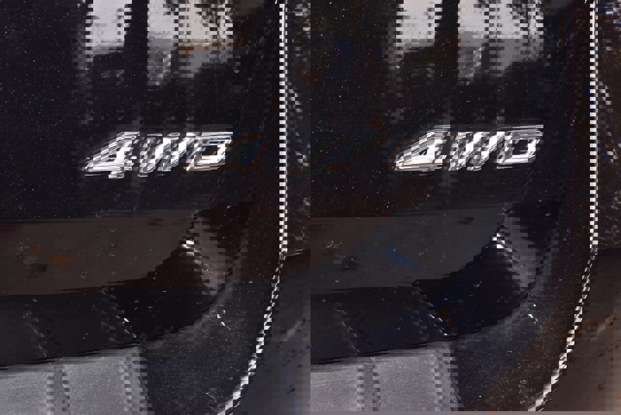 Certified 2023 Ford Explorer XLT w/ Equipment Group 202A image 38