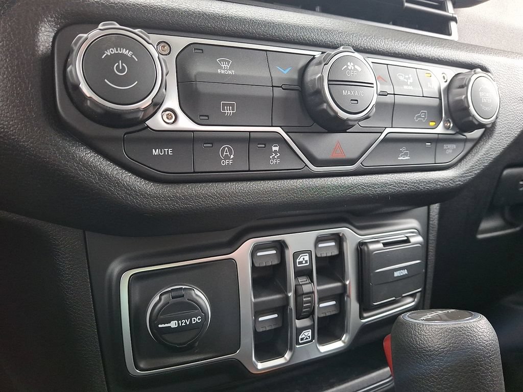 New 2026 Jeep Gladiator Sport AWD/4WD image 12
