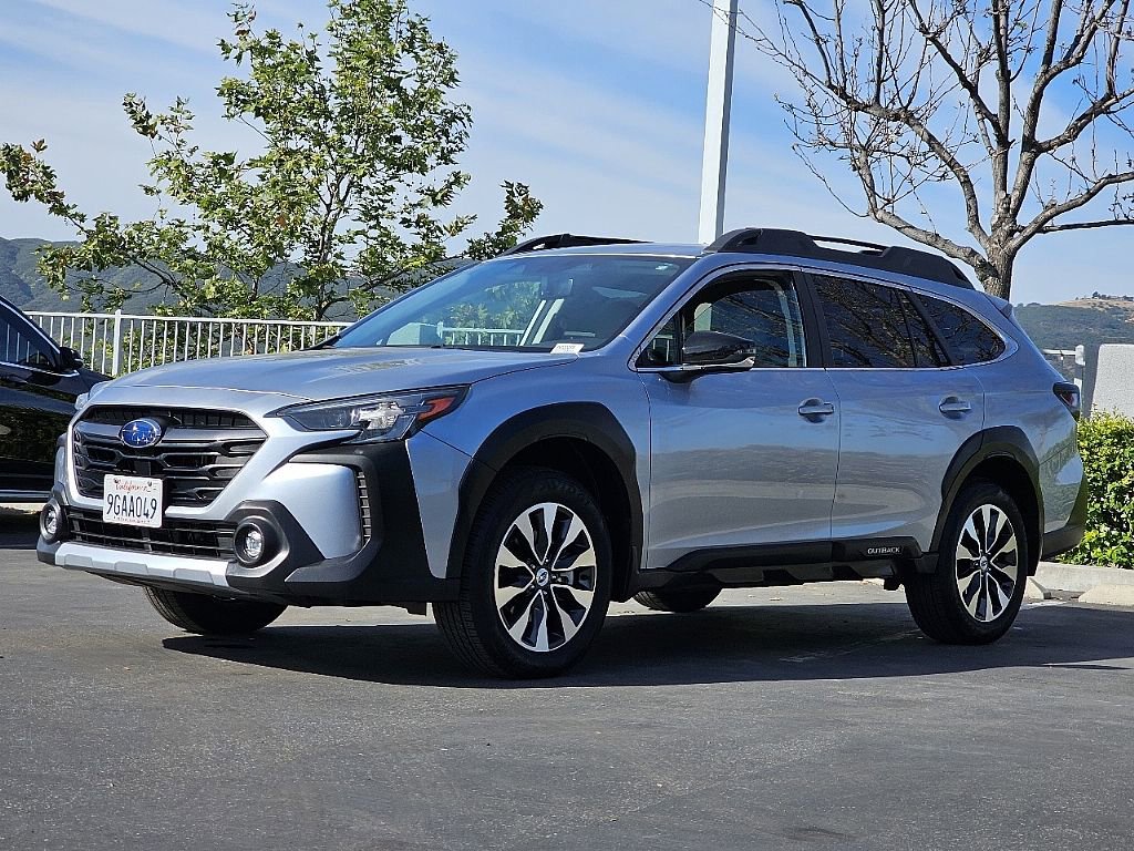 Used 2023 Subaru Outback Limited image 6