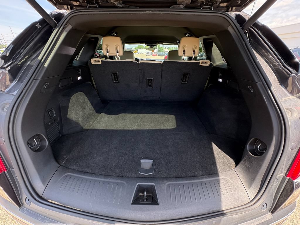 Used 2018 Cadillac XT5 FWD image 24