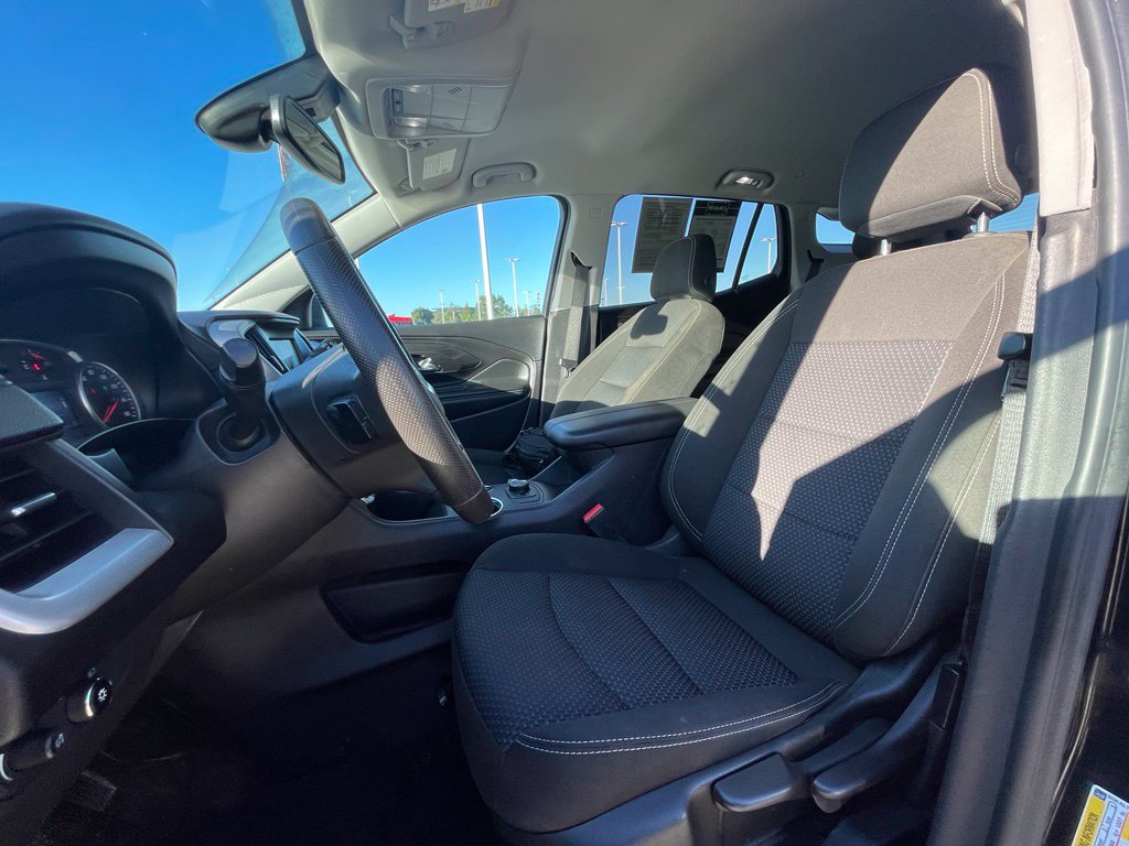 Used 2024 GMC Terrain SLE AWD/4WD image 18
