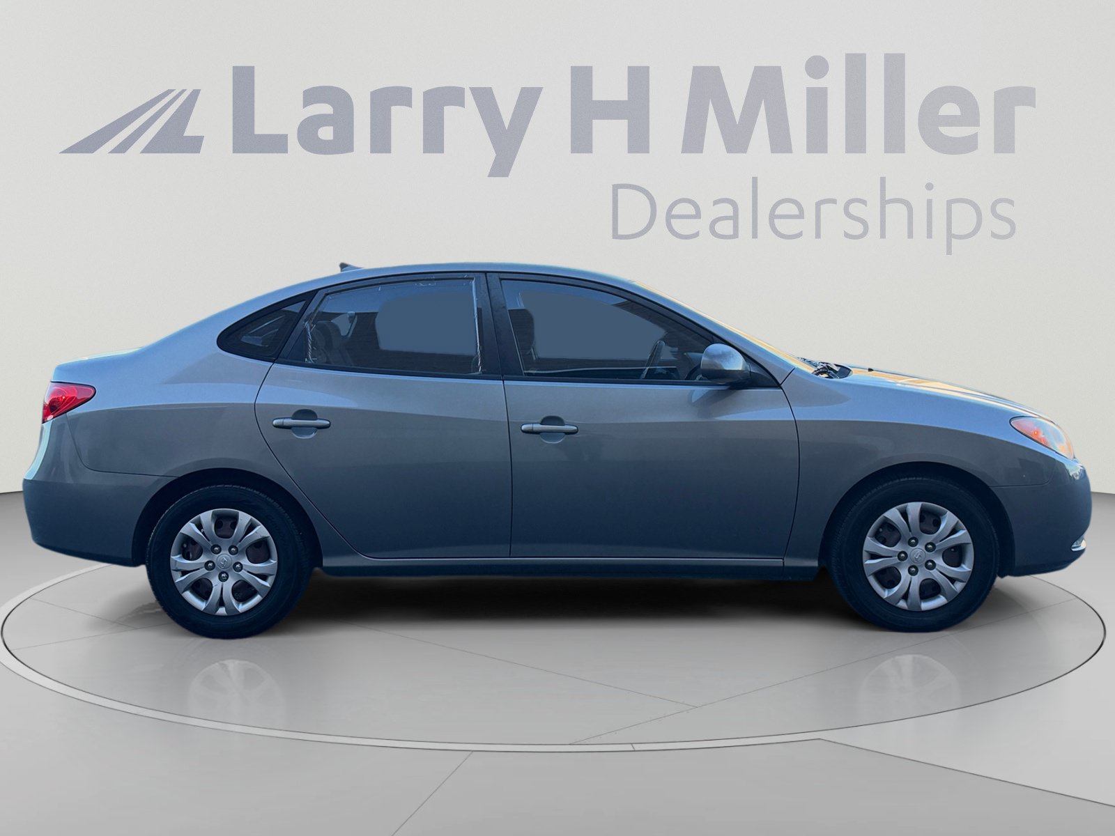 Used 2010 Hyundai Elantra GLS FWD image 6