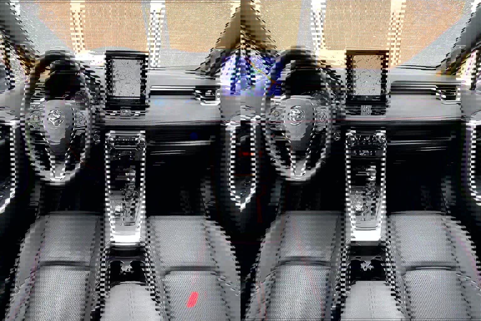 Used 2021 Toyota RAV4 XSE w/ Premium Package image 16