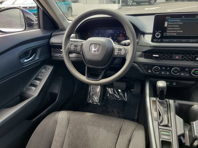 Certified 2025 Honda Accord SE image 10