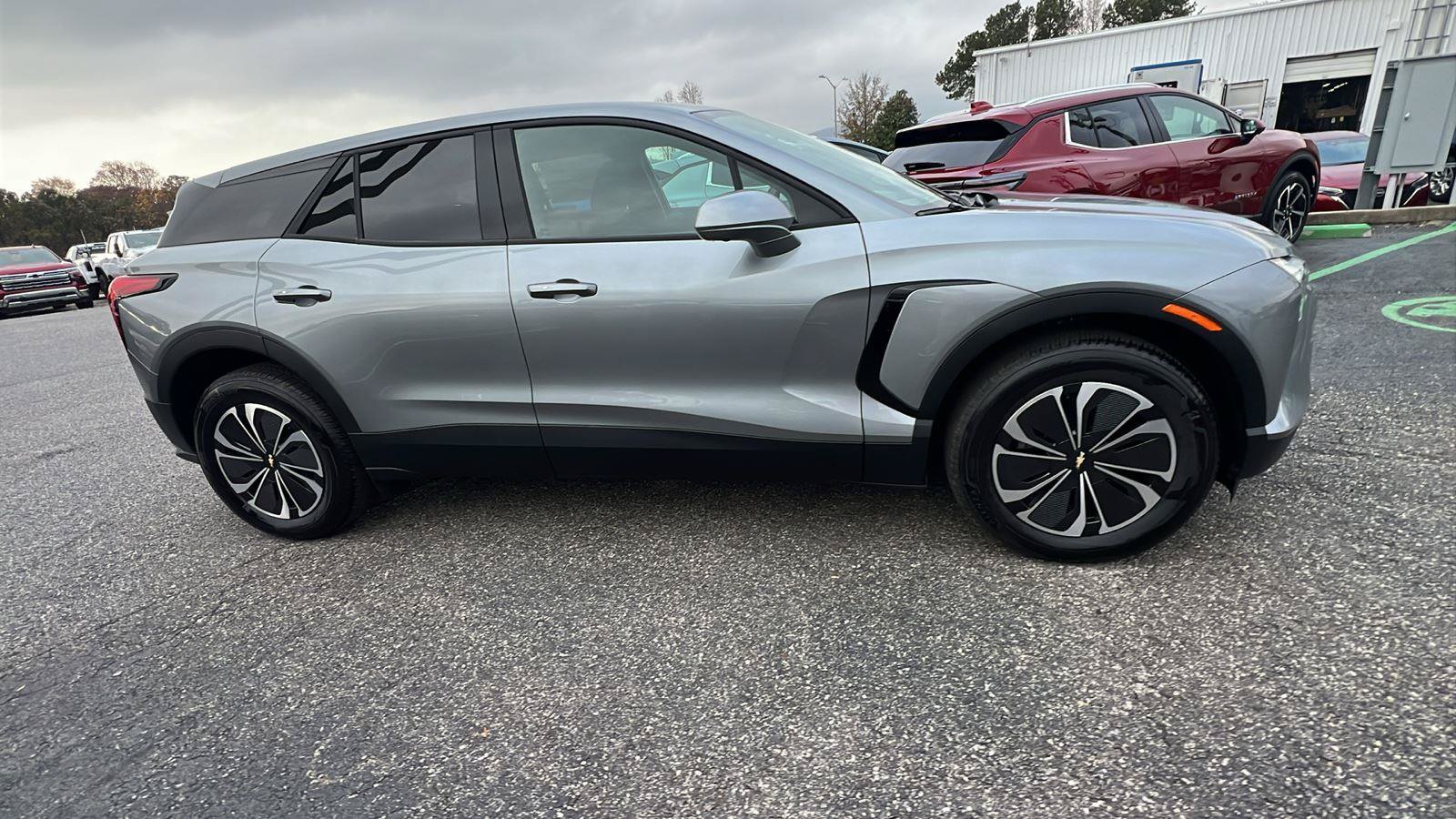 New 2026 Chevrolet Blazer EV LT AWD/4WD image 4