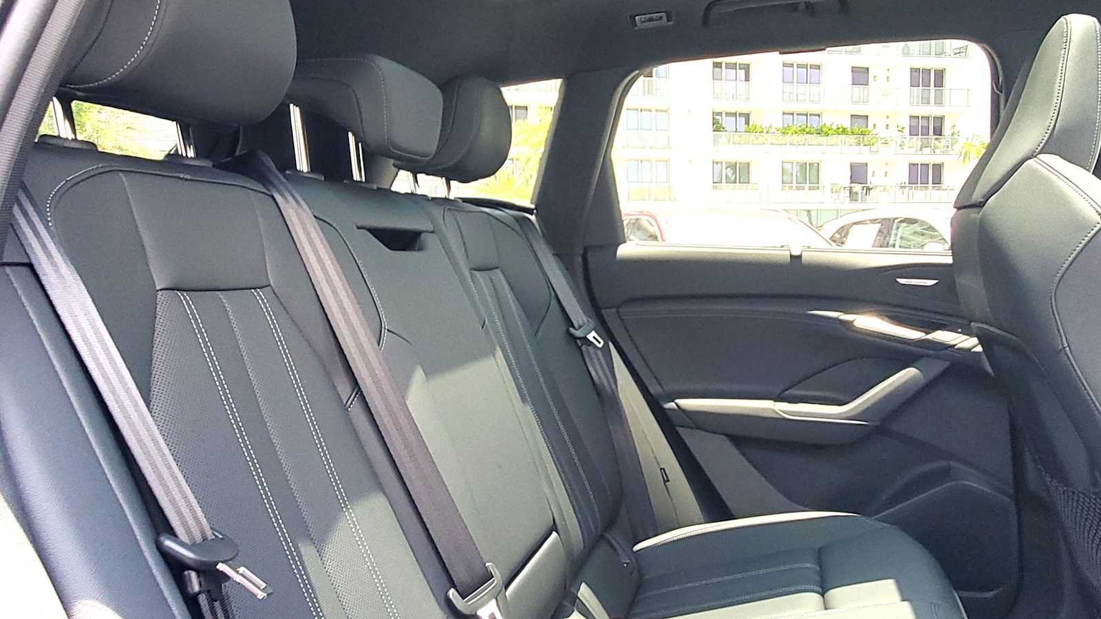 New 2027 Audi SQ6 e-tron Premium Plus AWD/4WD image 20