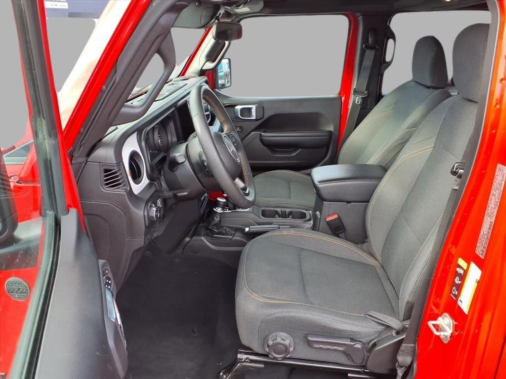 Used 2024 Jeep Wrangler Sport S image 19