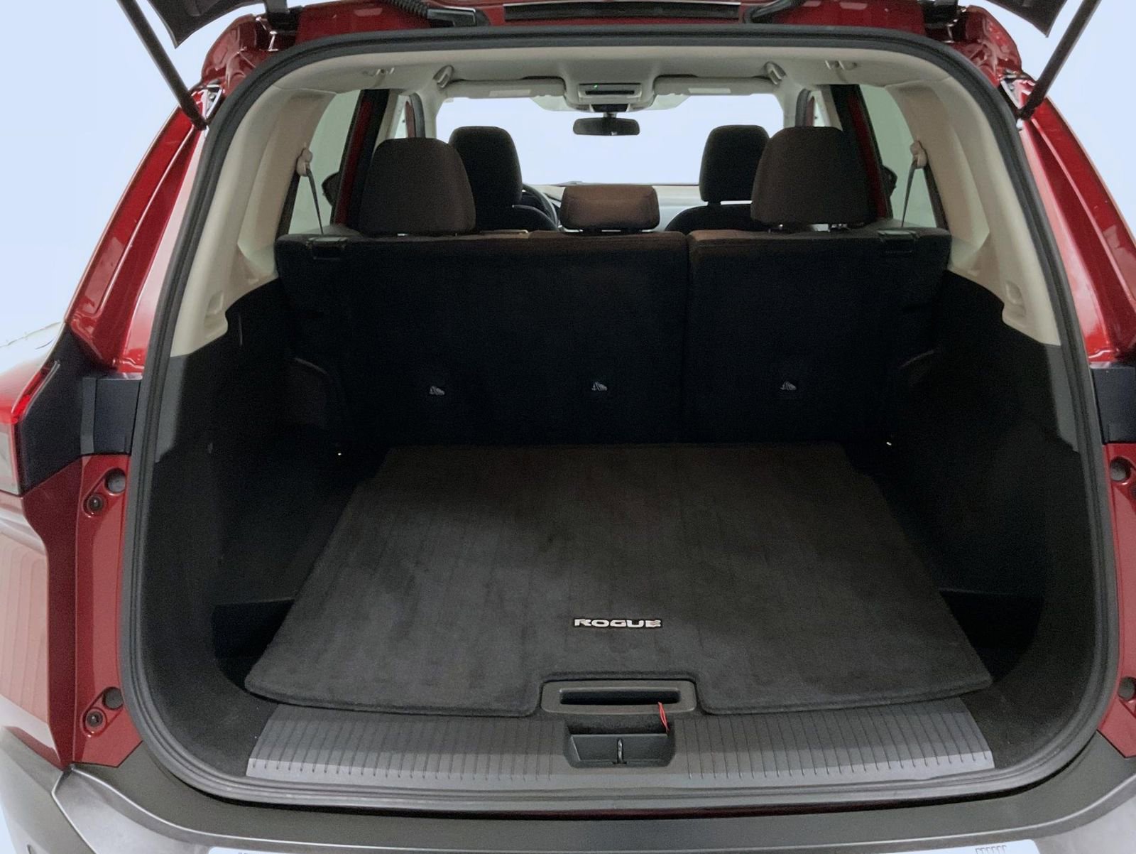 Used 2023 Nissan Rogue SV image 22