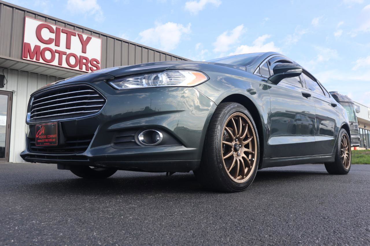 Used 2016 Ford Fusion SE w/ Equipment Group 202A image 16