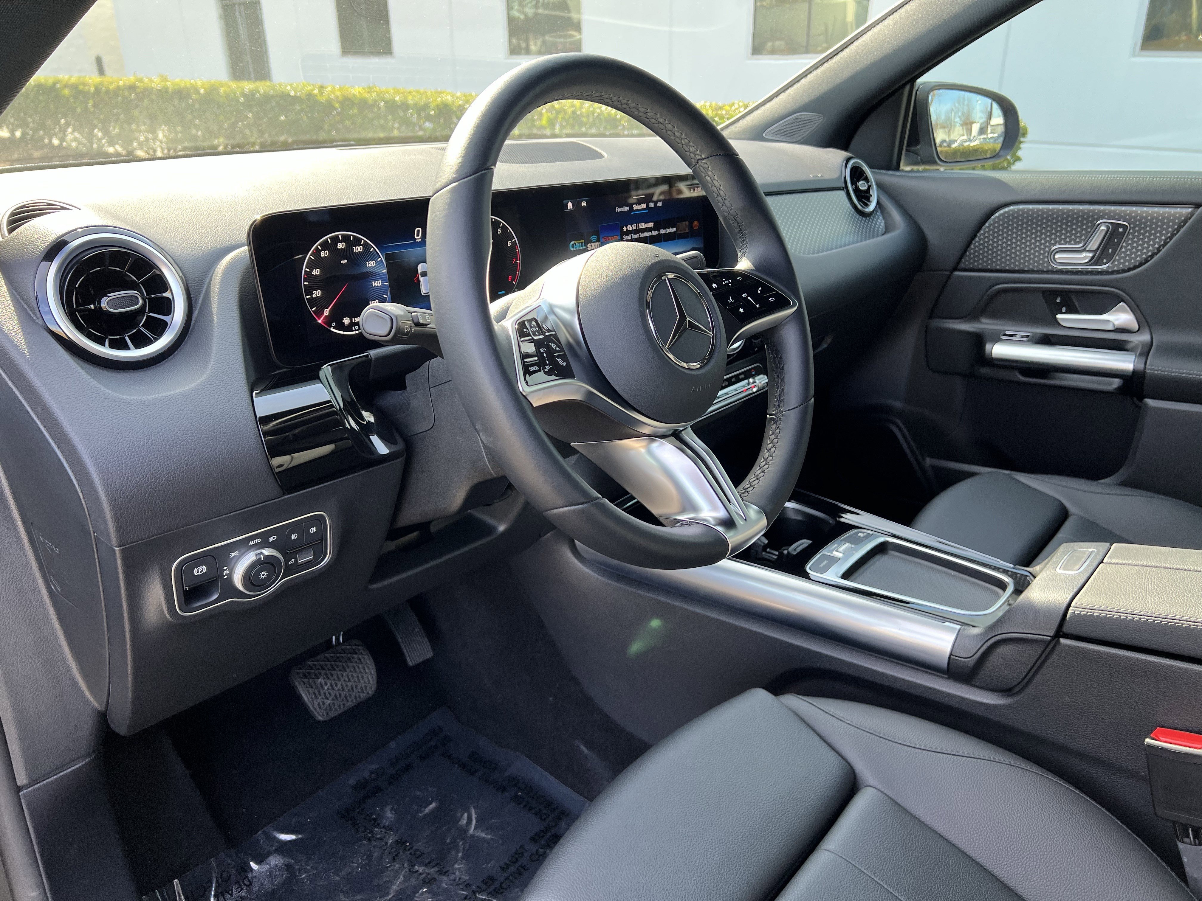 Certified 2025 Mercedes-Benz GLA 250 image 17