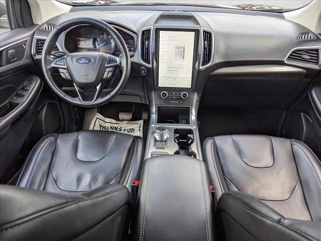 Used 2022 Ford Edge Titanium w/ Equipment Group 301A AWD/4WD image 18