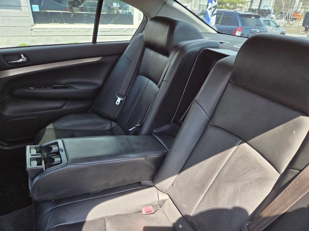 Used 2013 INFINITI G37 x Sedan w/ Premium Pkg image 13