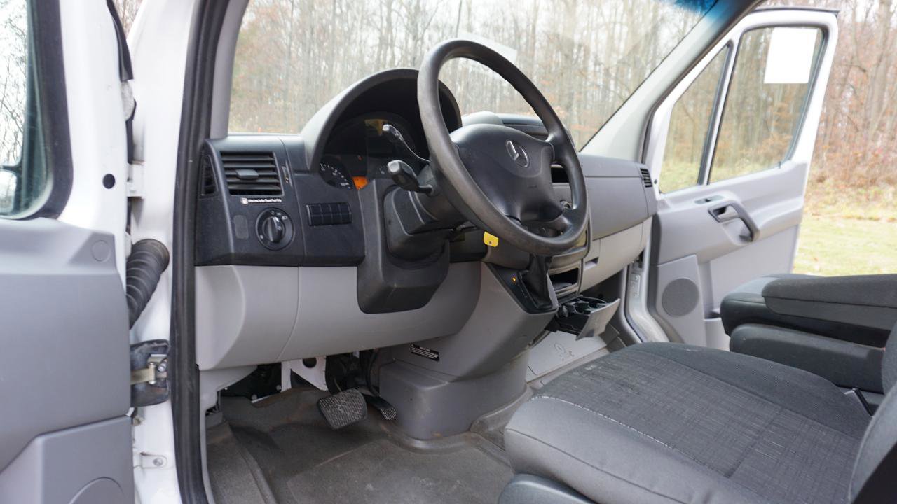 Used 2012 Mercedes-Benz Sprinter 2500 image 15