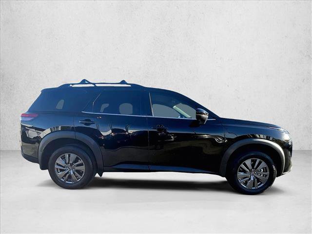 Used 2025 Nissan Pathfinder SV w/ Cargo Package image 5