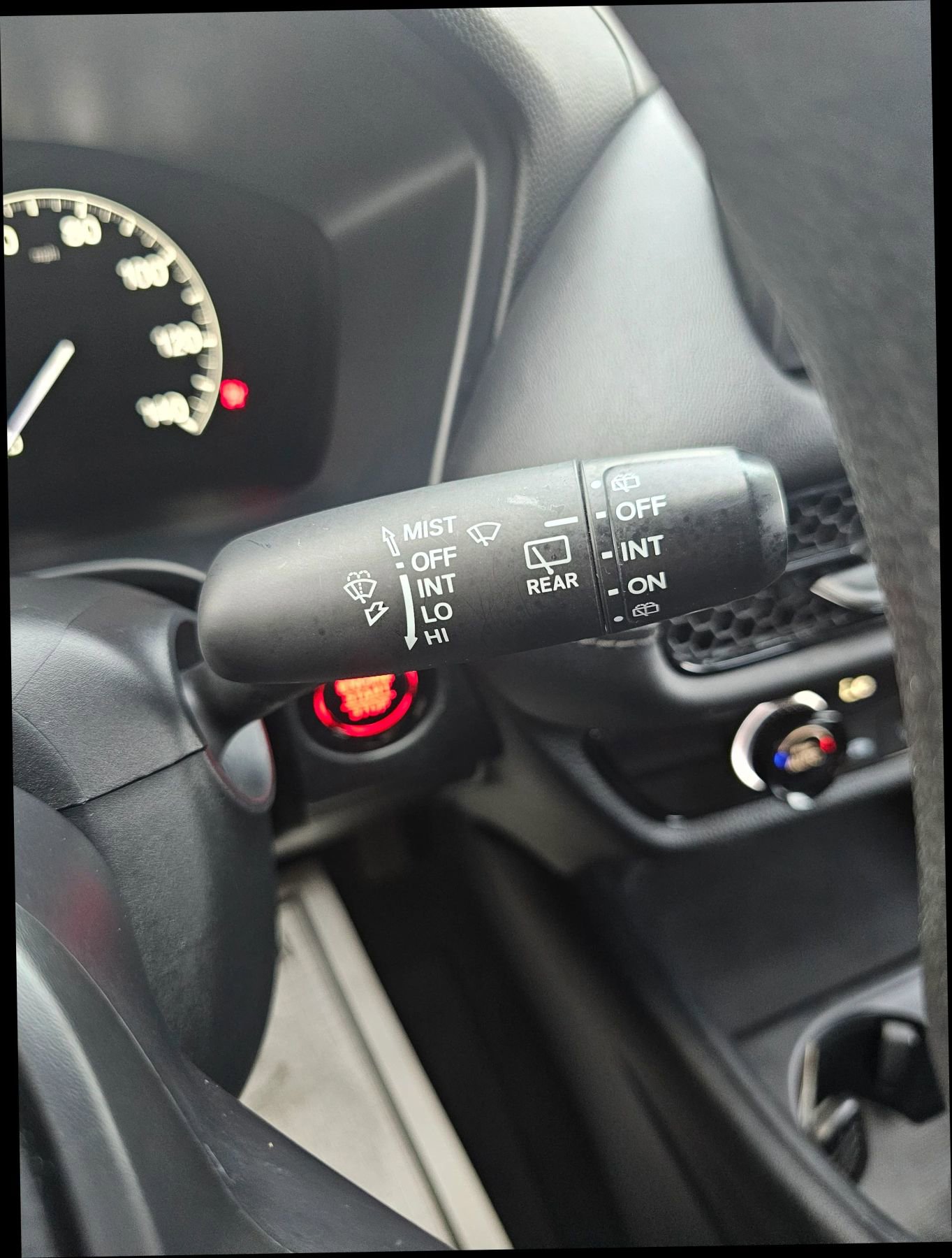 Used 2023 Honda HR-V LX image 16