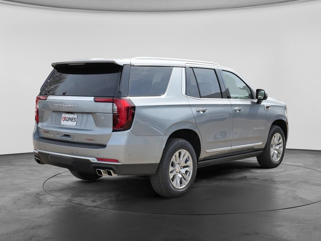 Used 2025 GMC Yukon Denali w/ Sun & Power Step Package AWD/4WD image 16