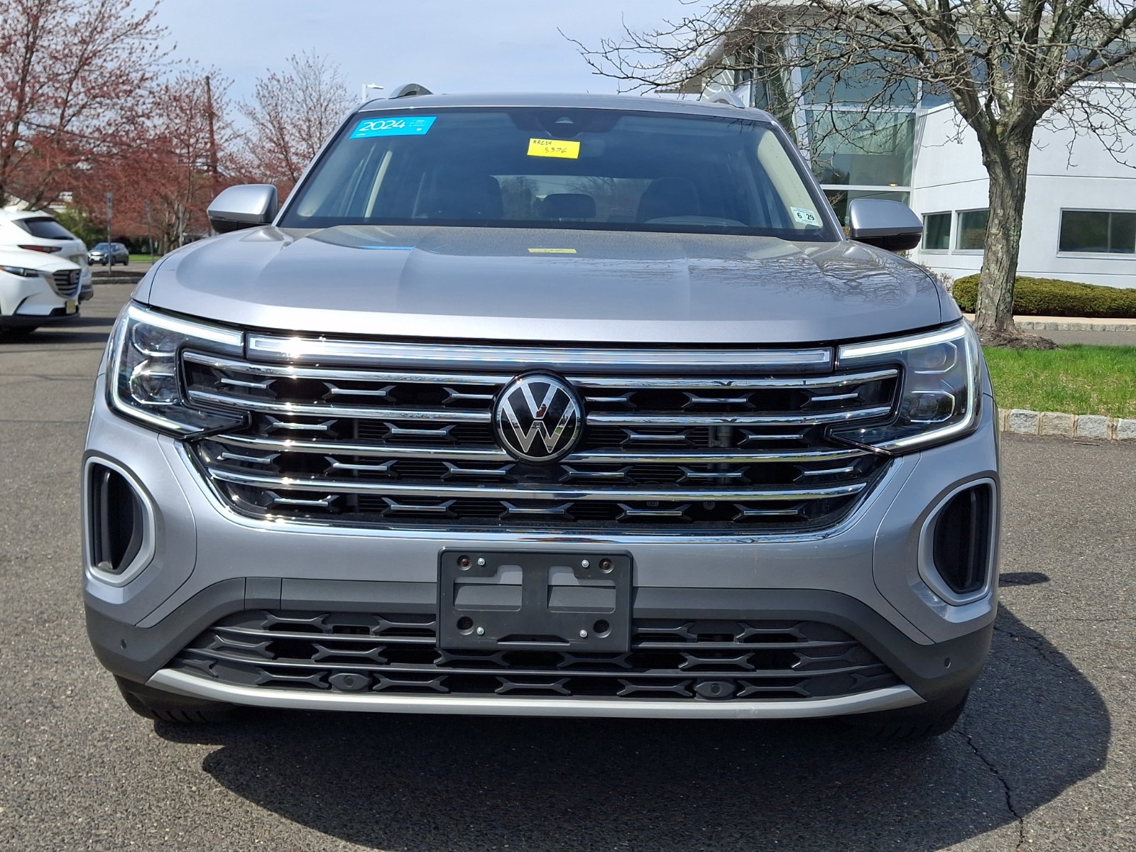 Certified 2024 Volkswagen Atlas SEL AWD/4WD image 2