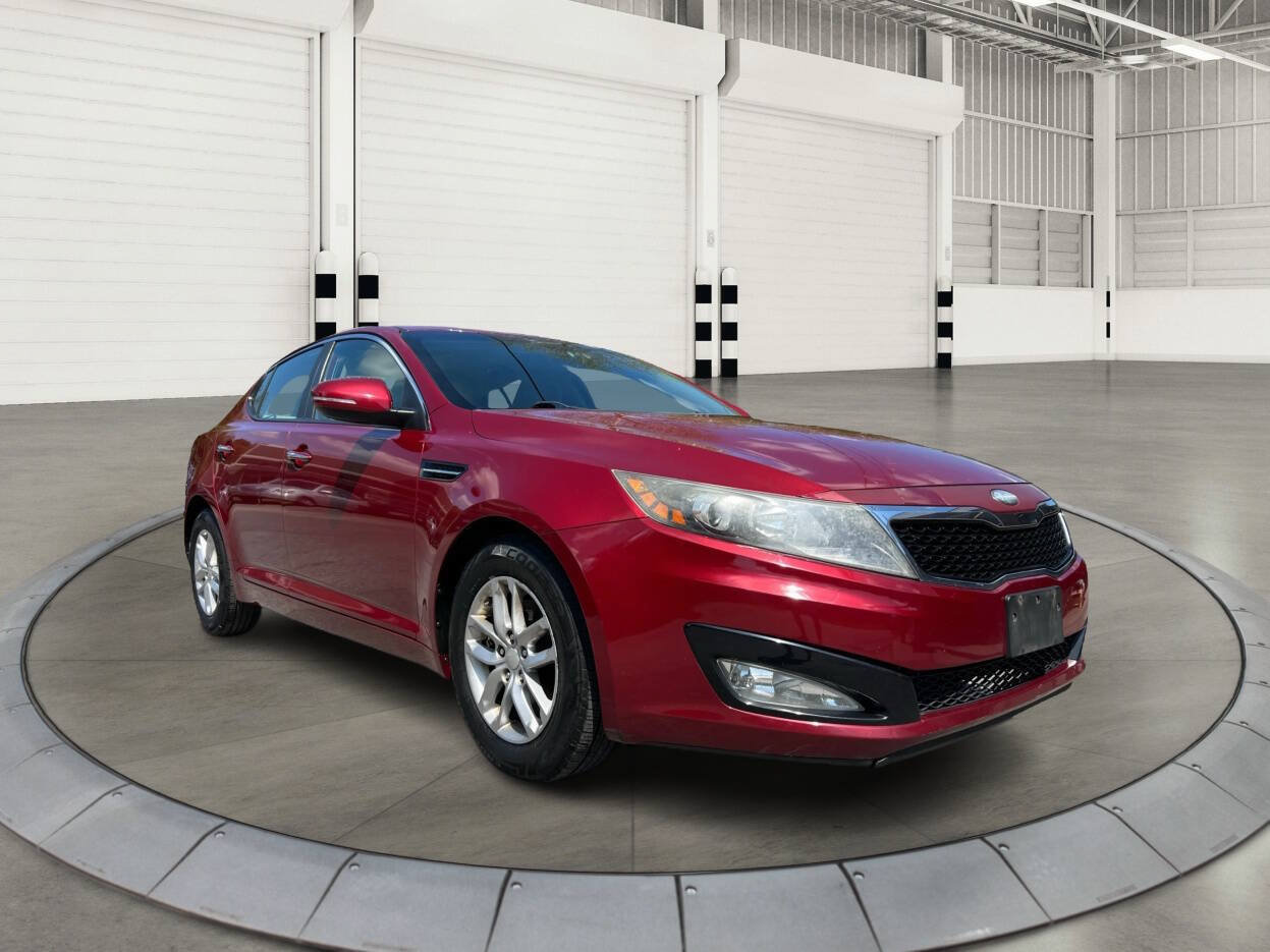 Used 2013 Kia Optima LX FWD image 1