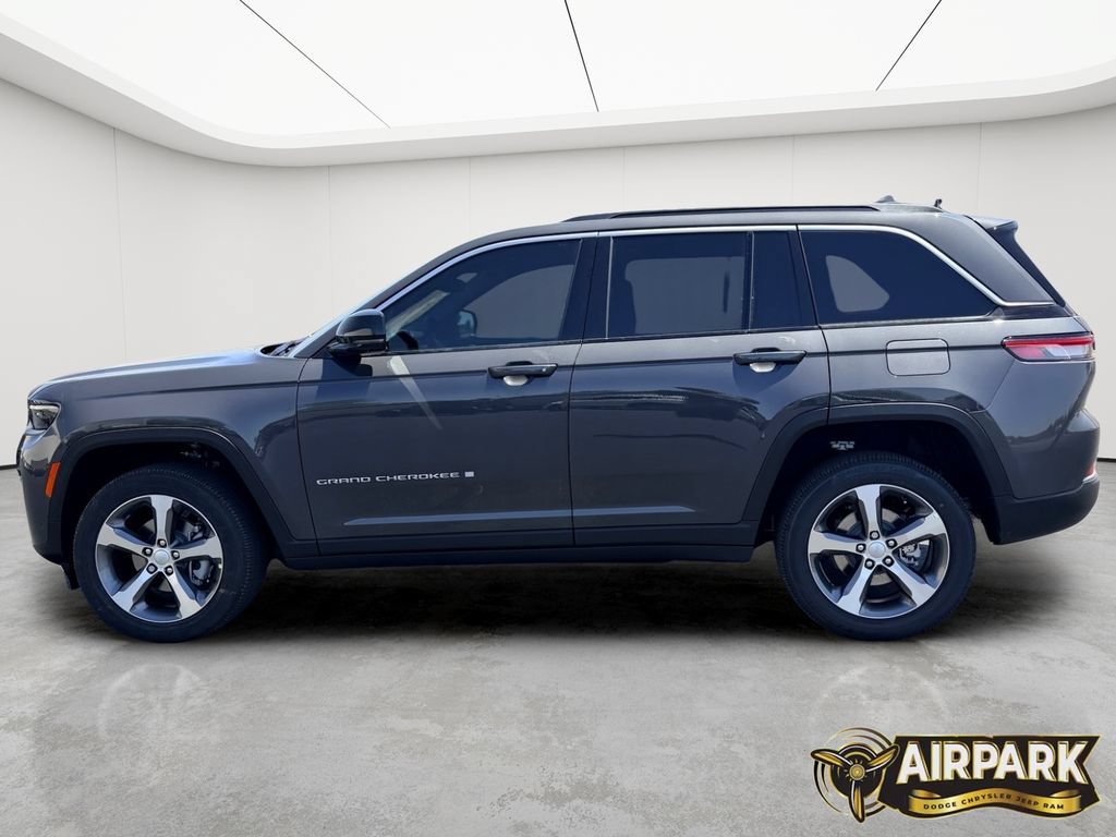 New 2026 Jeep Grand Cherokee Limited w/ Luxury Tech Group II AWD/4WD image 7
