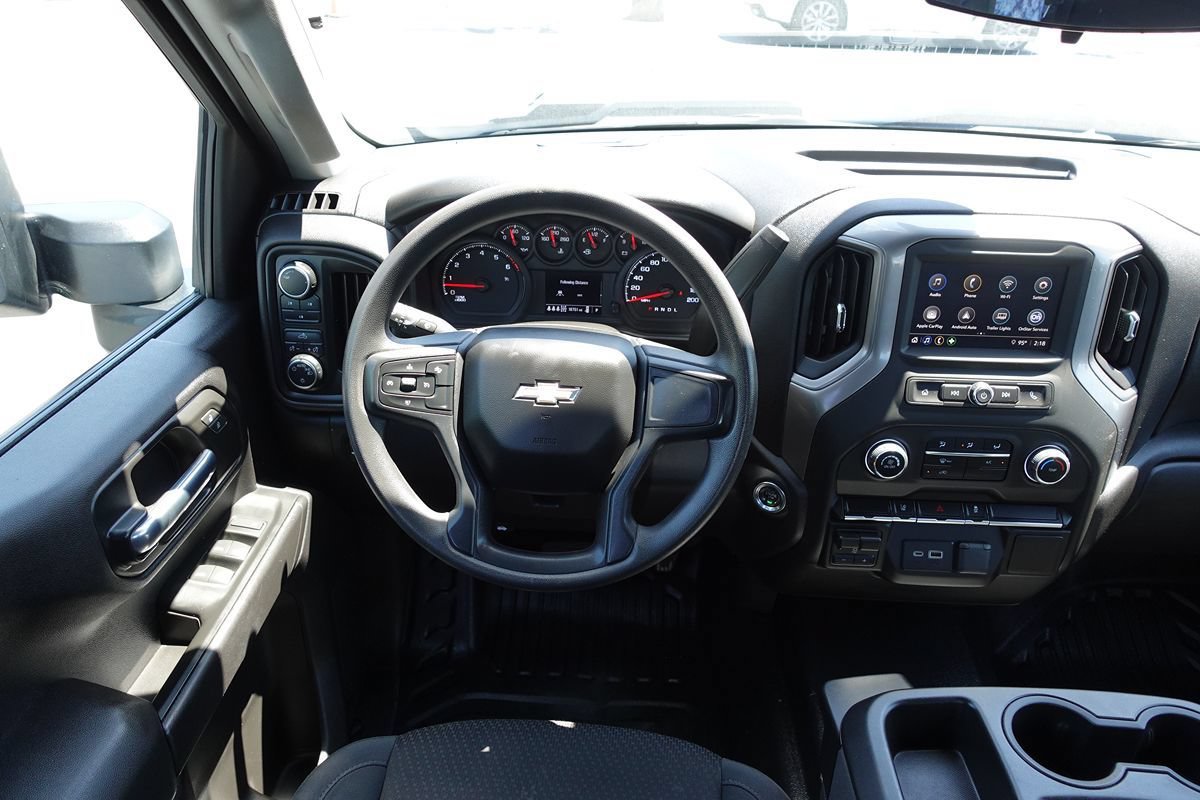 Used 2025 Chevrolet Silverado 2500 W/T AWD/4WD image 37