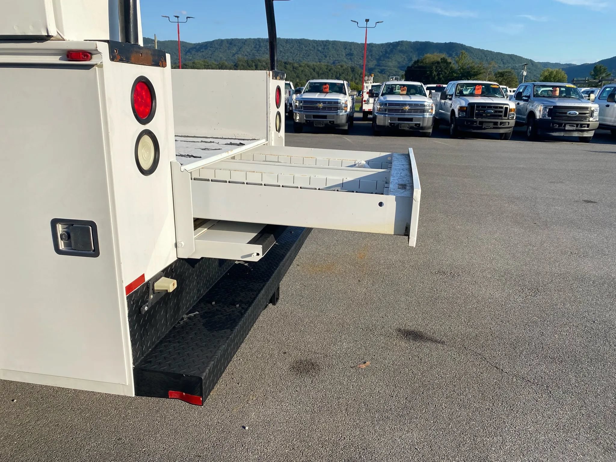 Used 2011 Ford F250 XL RWD image 22