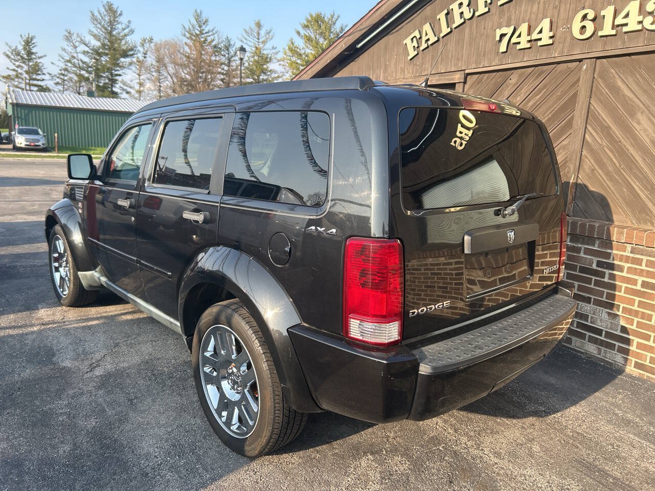 Used 2011 Dodge Nitro Heat AWD/4WD image 2