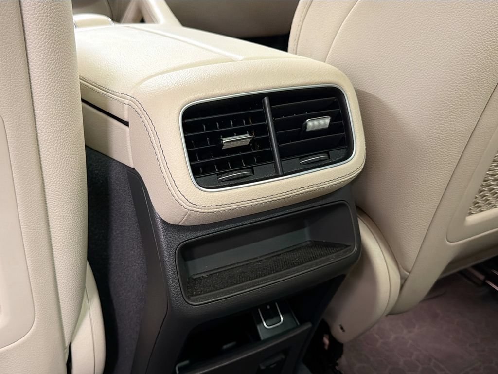 Certified 2020 Mercedes-Benz GLE 450 4MATIC w/ Premium Package image 27