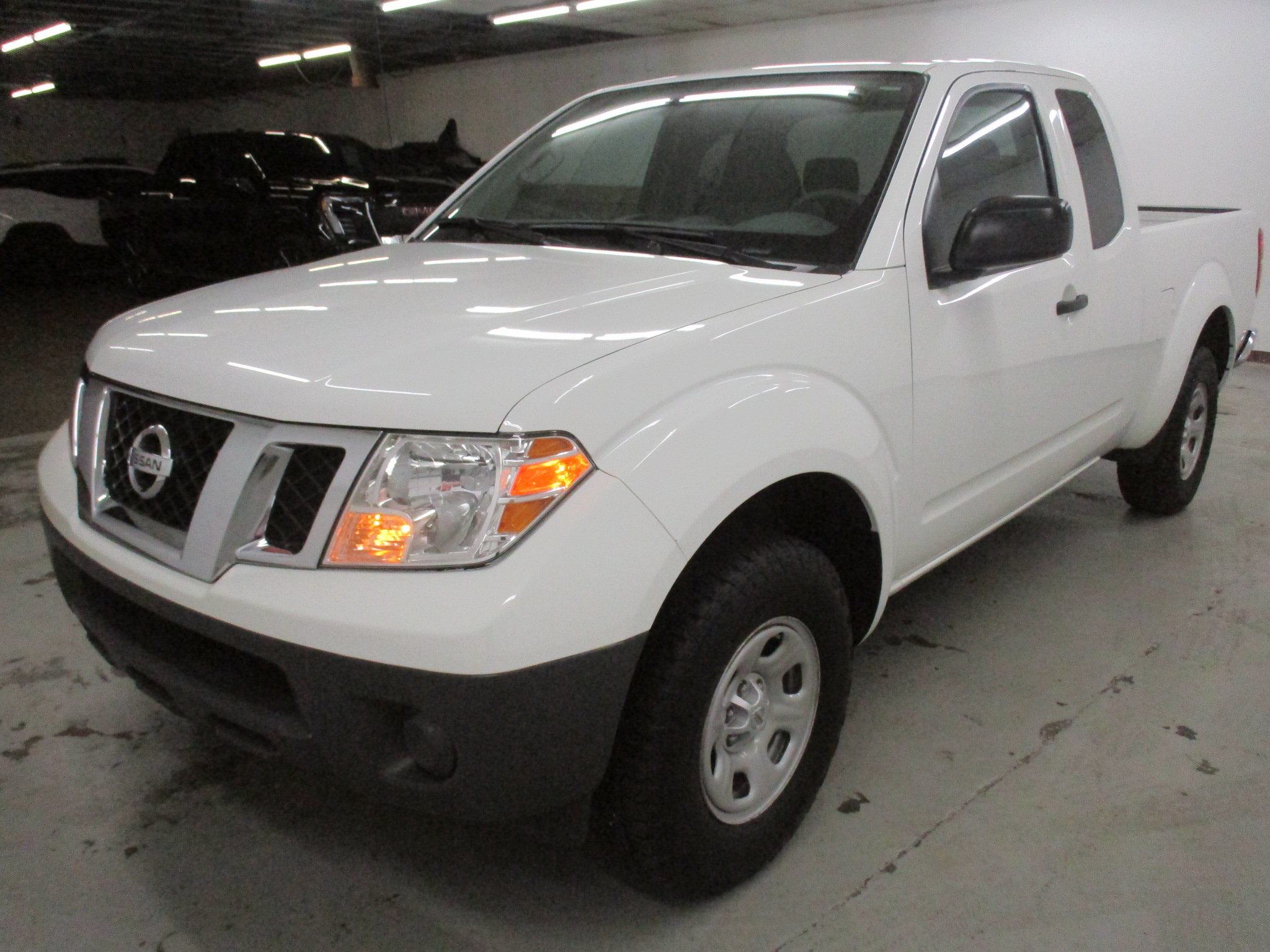 Used 2016 Nissan Frontier S RWD image 3