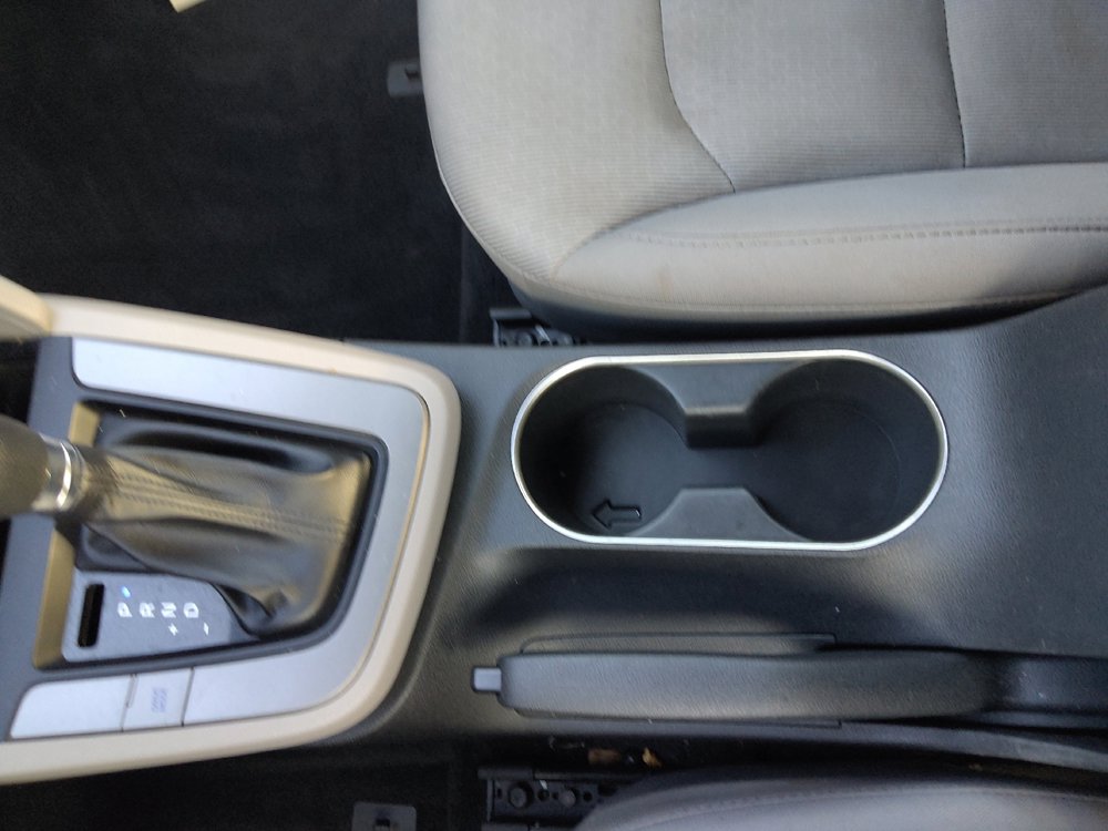 Used 2018 Hyundai Elantra SE w/ Cargo Package FWD image 26