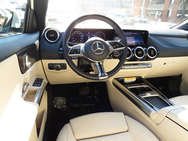 Used 2025 Mercedes-Benz GLA 250 4MATIC image 8